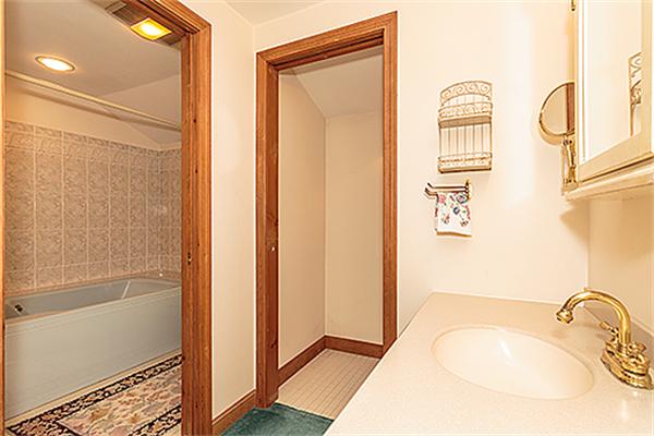 23 Ingalls Road Tyngsborough, MA 01879 - Photo 20 of 27 Gallery Image 20