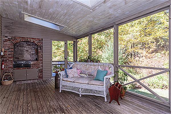 23 Ingalls Road Tyngsborough, MA 01879 - Photo 6 of 27 Gallery Image 6