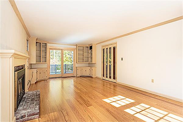 23 Ingalls Road Tyngsborough, MA 01879 - Photo 9 of 27 Gallery Image 9