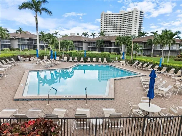 $530,000 | 601 Seaview Court, Unit C103, Marco Island, FL 34145