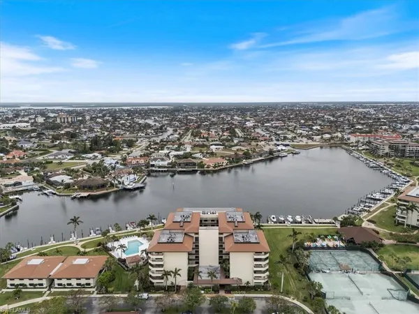 $530,000 | 601 Seaview Court, Unit C103, Marco Island, FL 34145