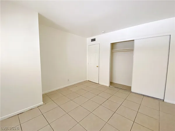 $1,040 | 1904 Rexford Drive, Unit 2, Las Vegas, NV 89104