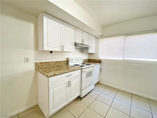 $1,040 | 1904 Rexford Drive, Unit 2, Las Vegas, NV 89104