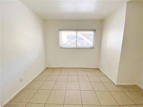 $1,040 | 1904 Rexford Drive, Unit 2, Las Vegas, NV 89104