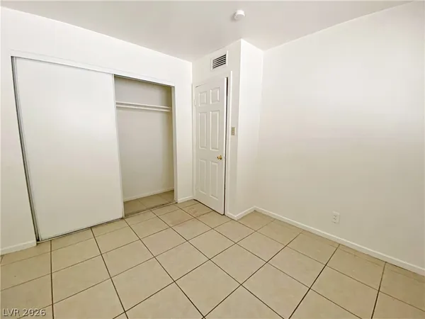 $1,040 | 1904 Rexford Drive, Unit 2, Las Vegas, NV 89104