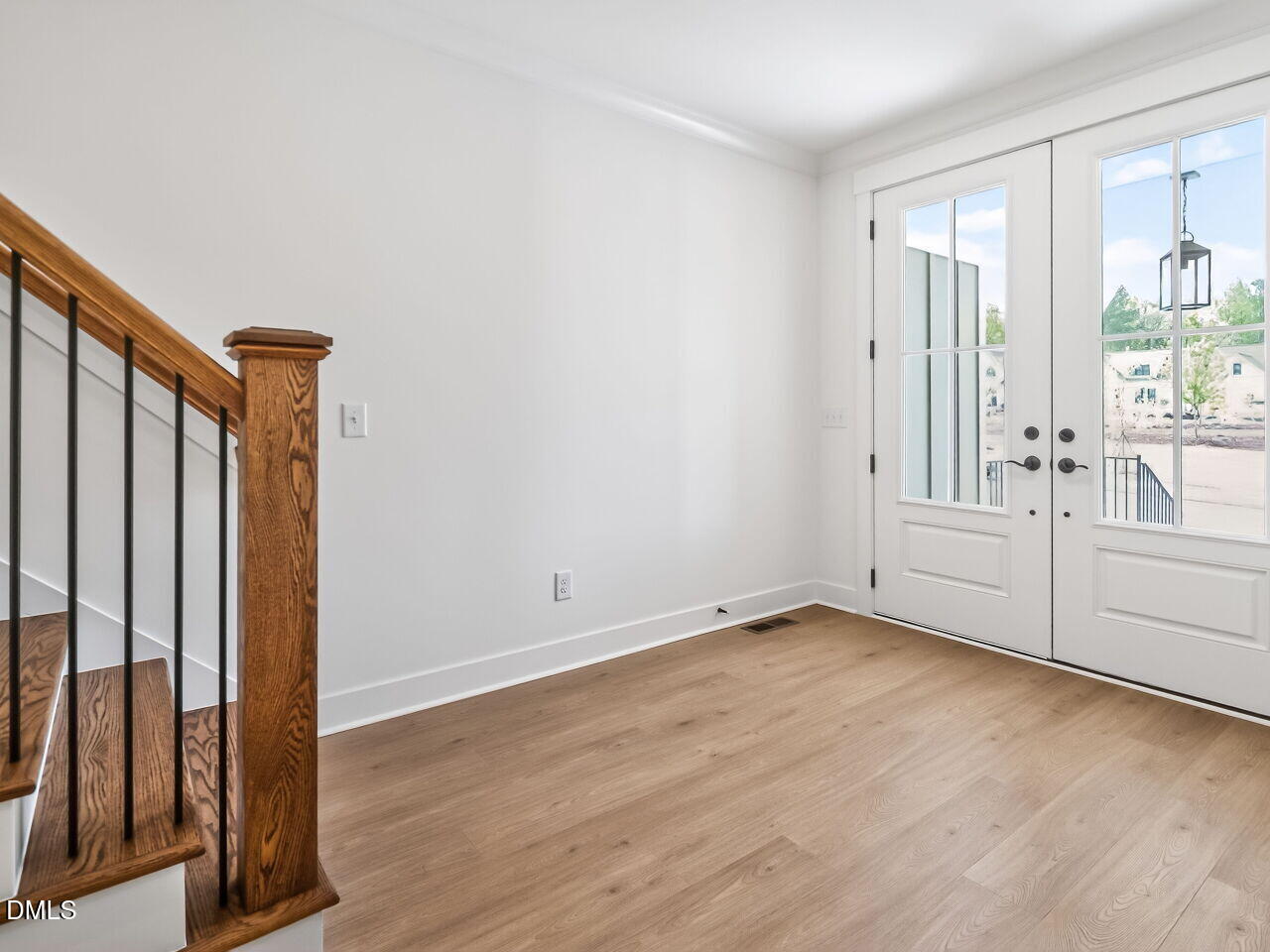 004-1280x960-foyer