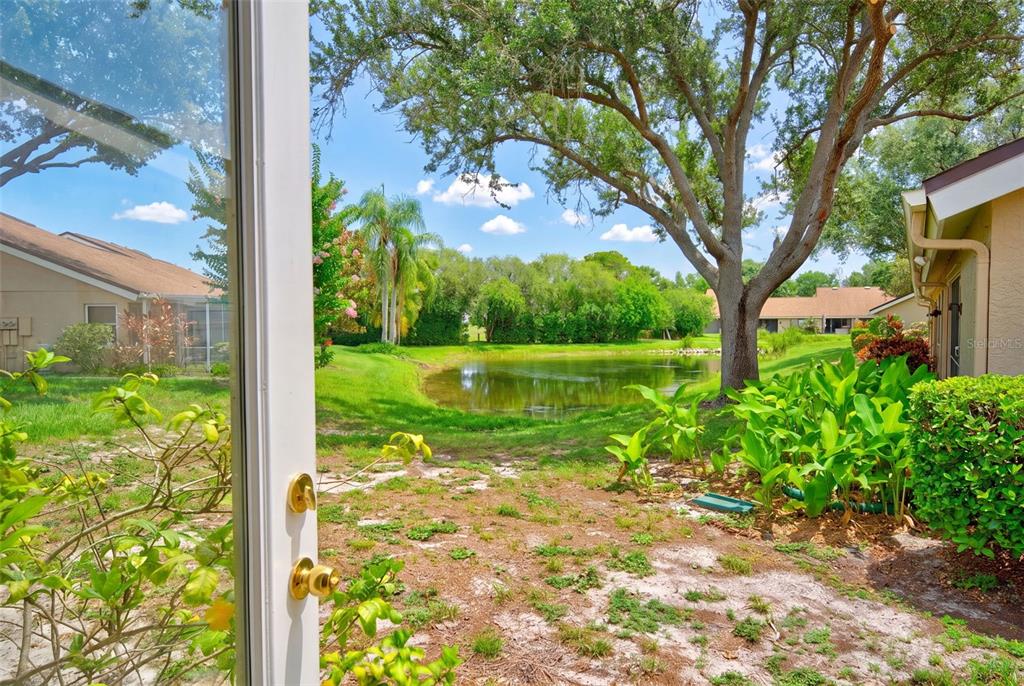 5626 Monte Rosso Road Sarasota, FL 34243 - Photo 18 of 69