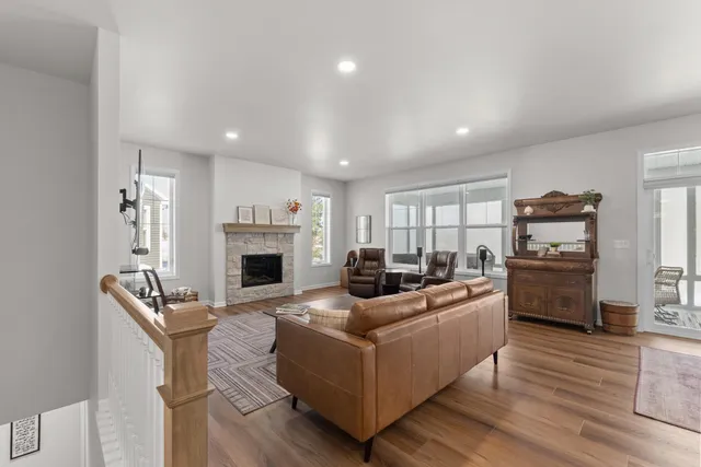 $525,000 | 372 Vintage Drive, Sheboygan Falls, WI 53085