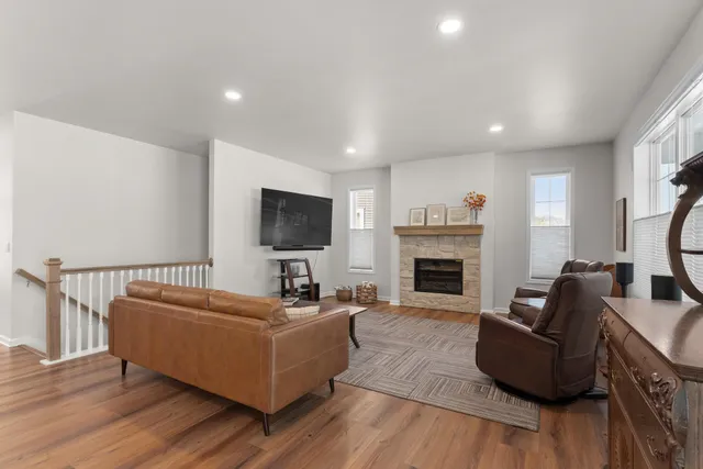 $525,000 | 372 Vintage Drive, Sheboygan Falls, WI 53085