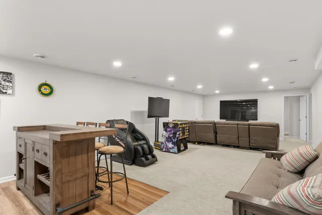 $525,000 | 372 Vintage Drive, Sheboygan Falls, WI 53085