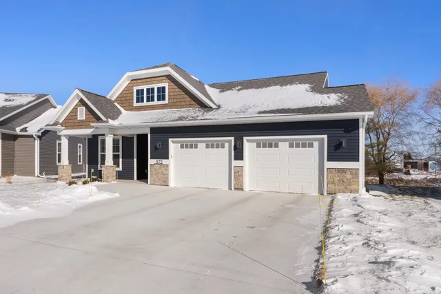 $525,000 | 372 Vintage Drive, Sheboygan Falls, WI 53085