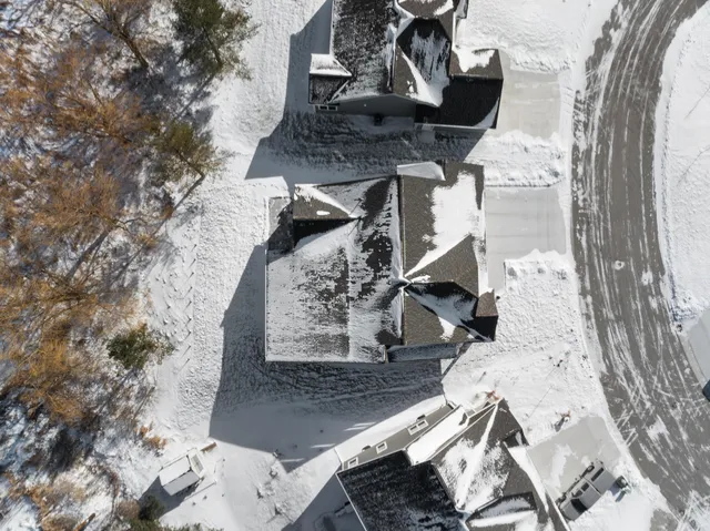 $525,000 | 372 Vintage Drive, Sheboygan Falls, WI 53085