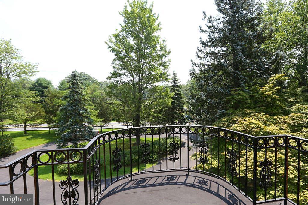 12530 Falls Road Potomac, MD 20854 - Photo 14 of 27 Balcony