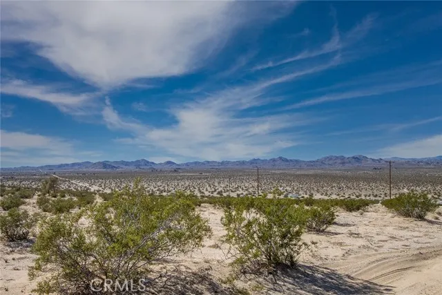 5900 Kickapoo Landers, CA 92285 - Photo 6 of 14 a view of lake view and mountain view