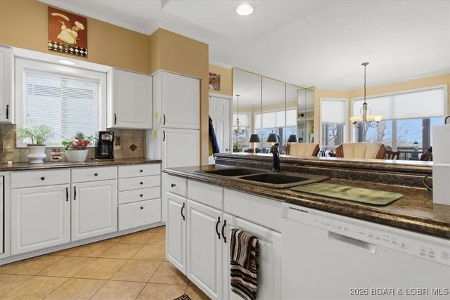 $289,900 | 928 Buckingham Drive, Unit 3, Camdenton, MO 65020