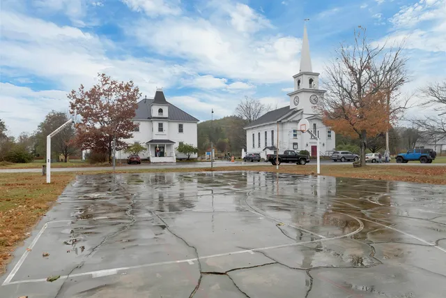 $230,000 | 317 Highway 25, Warren, NH 03279