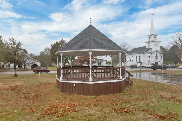 $230,000 | 317 Highway 25, Warren, NH 03279