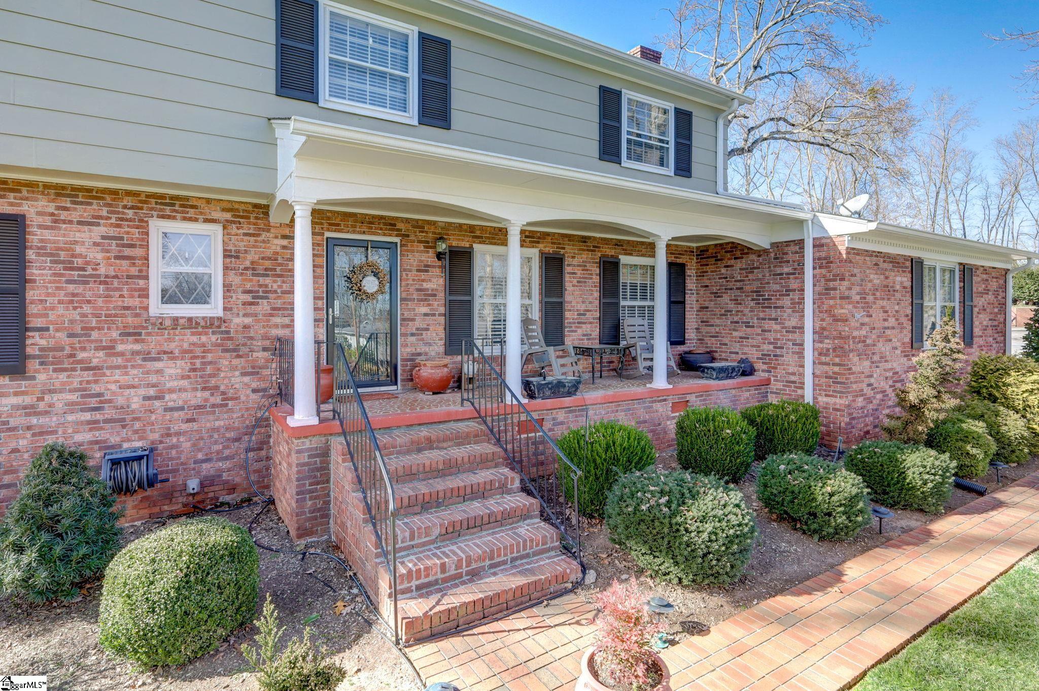 107 Laurel Road Greer, SC 29651 - Photo 2 of 29
