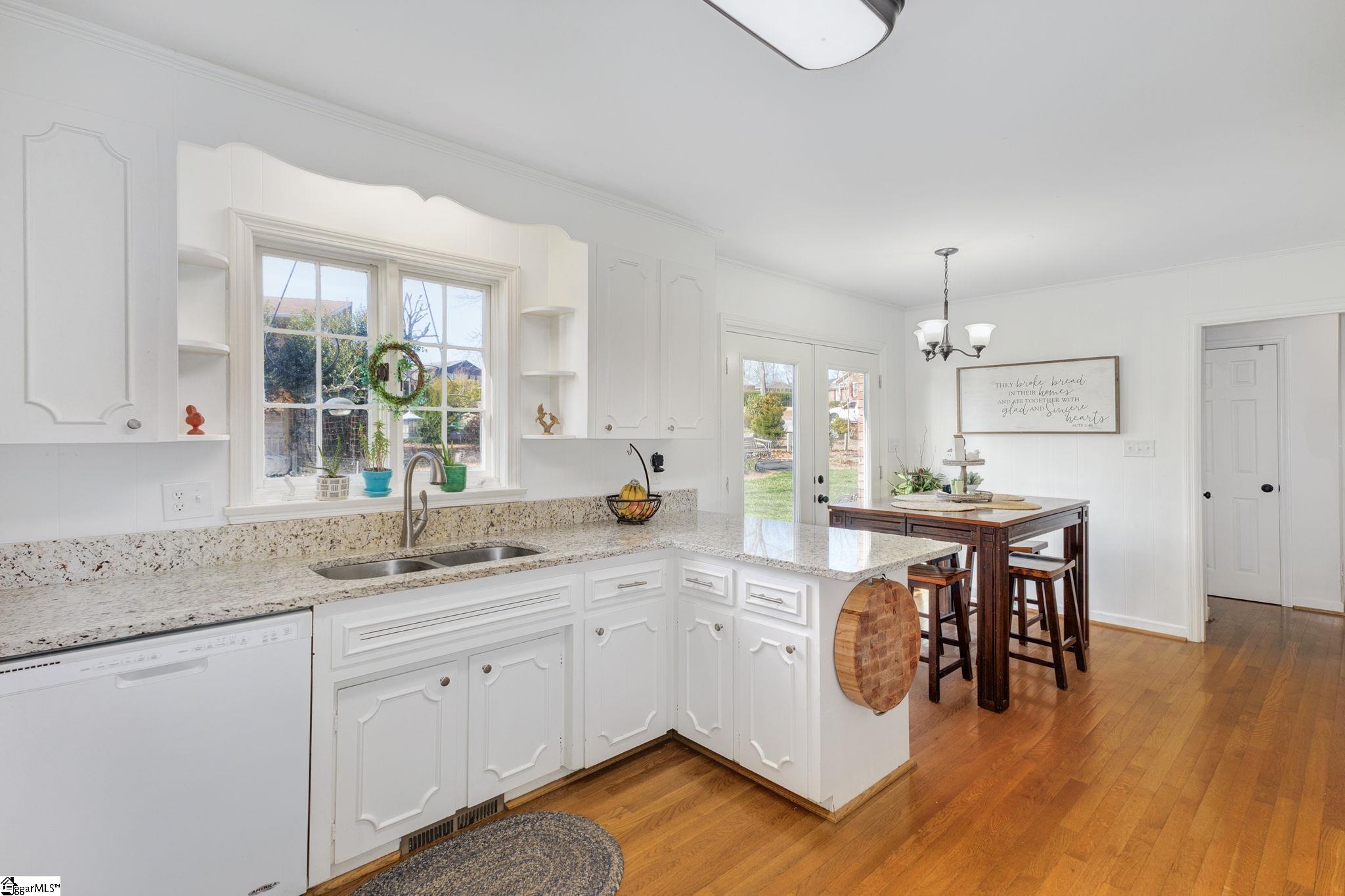 107 Laurel Road Greer, SC 29651 - Photo 8 of 29