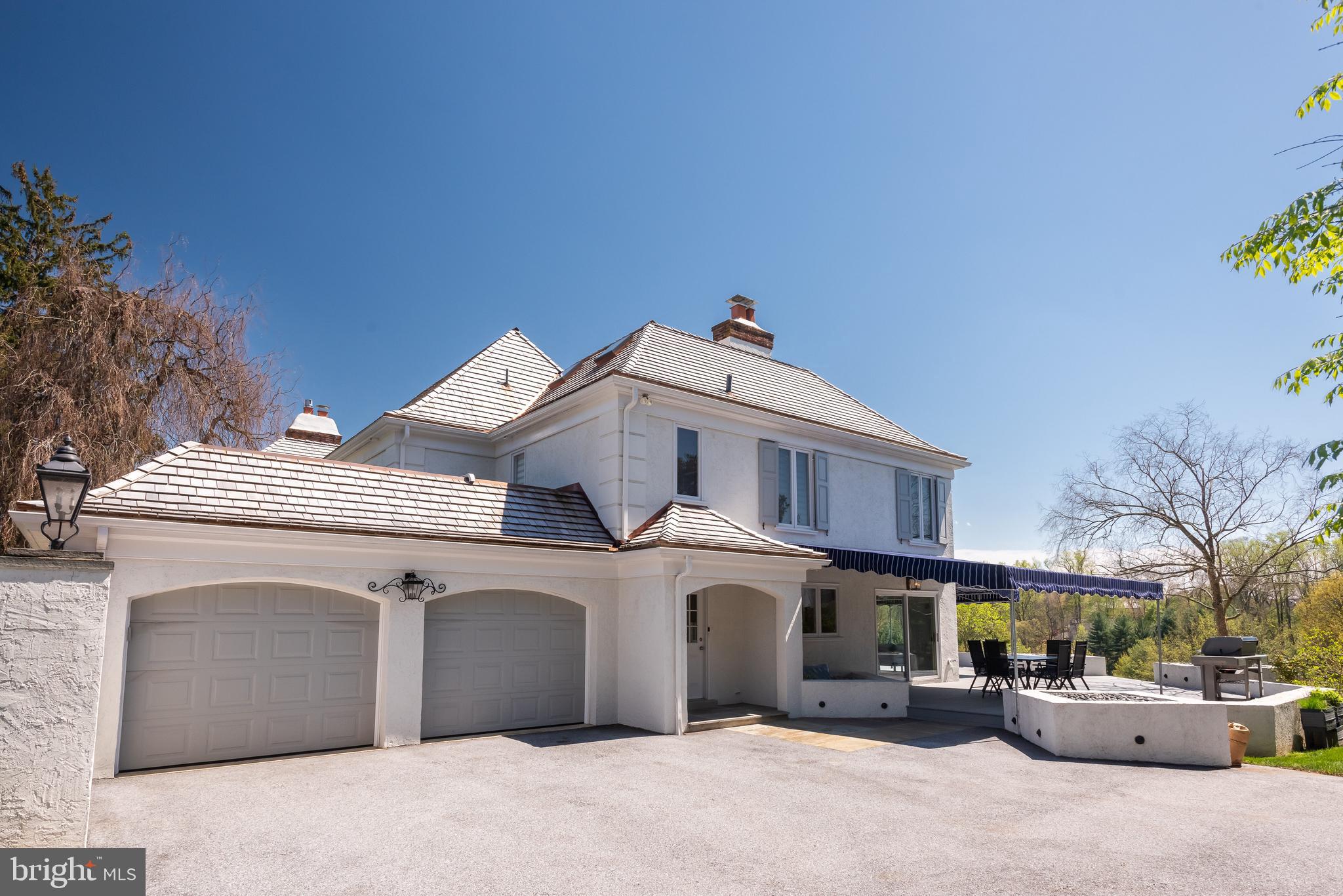 238 Ravenscliff Road Wayne, PA 19087 - Photo 3 of 74 a view of a white building