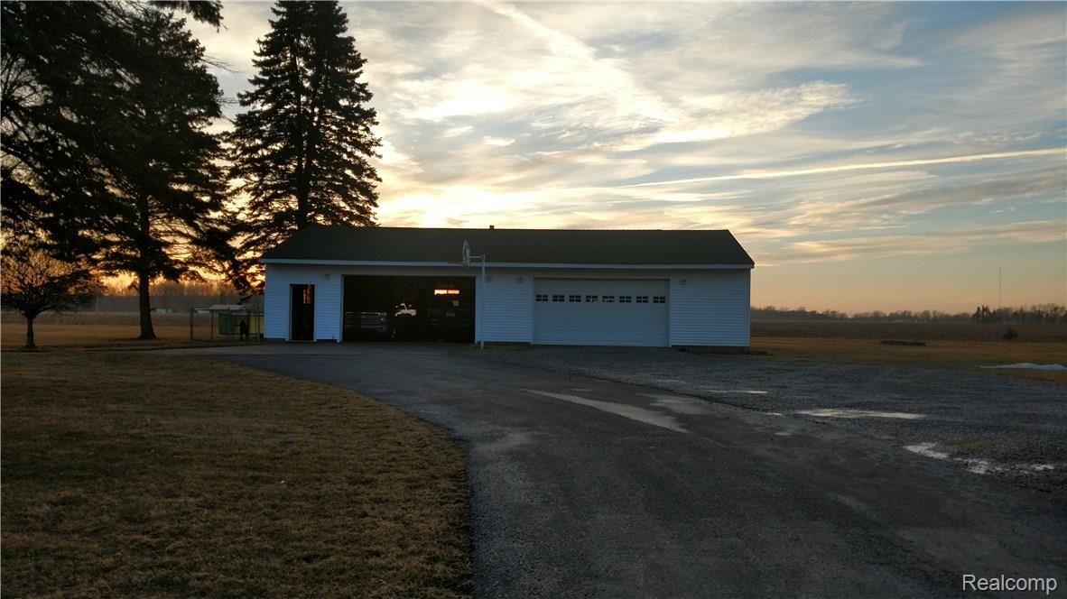 1464 South Mackinaw Road Kawkawlin, MI 48631 - Photo 22 of 23 IMG_20170221_175852987_HDR.jpg