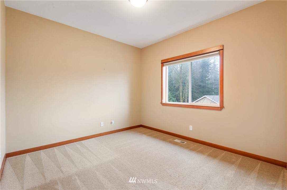 9734 Phillips Road Southeast Port Orchard, WA 98367 - Photo 18 of 33 Gallery Image 18