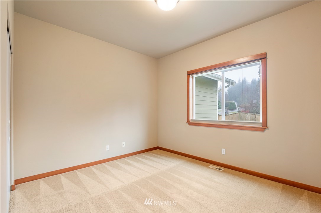 9734 Phillips Road Southeast Port Orchard, WA 98367 - Photo 19 of 33 Gallery Image 19