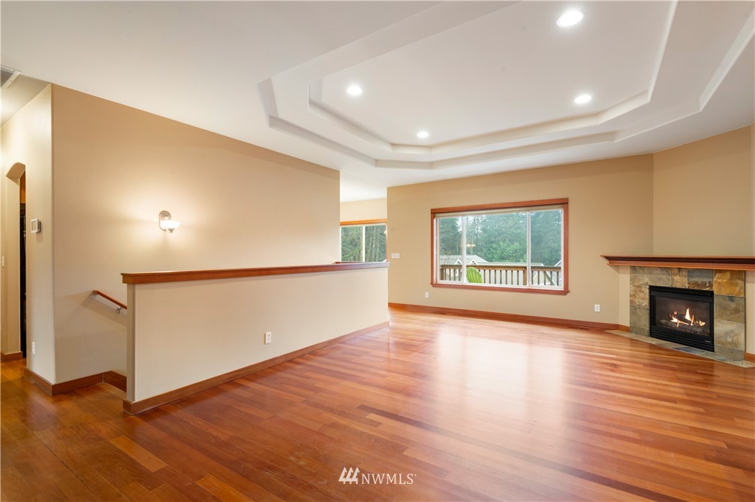 9734 Phillips Road Southeast Port Orchard, WA 98367 - Photo 5 of 33 Gallery Image 5