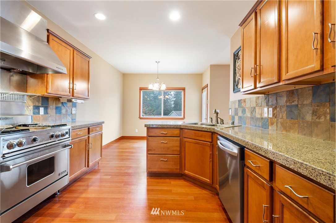9734 Phillips Road Southeast Port Orchard, WA 98367 - Photo 10 of 33 Gallery Image 10