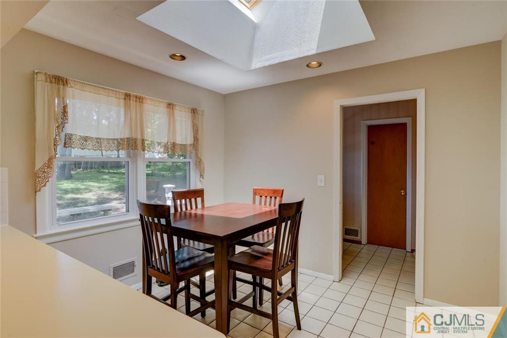 20 Carter Road East Brunswick, NJ 08816 - Photo 15 of 24 Gallery Image 15