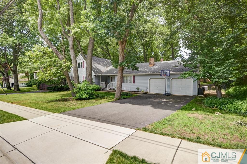20 Carter Road East Brunswick, NJ 08816 - Photo 4 of 24 Gallery Image 4