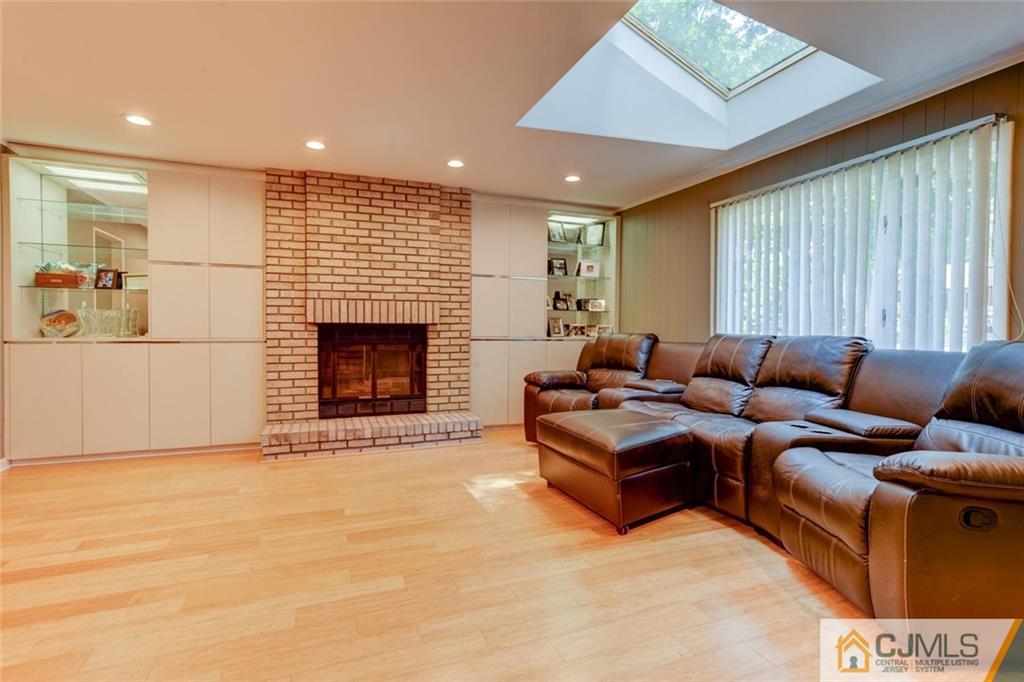 20 Carter Road East Brunswick, NJ 08816 - Photo 9 of 24 Gallery Image 9