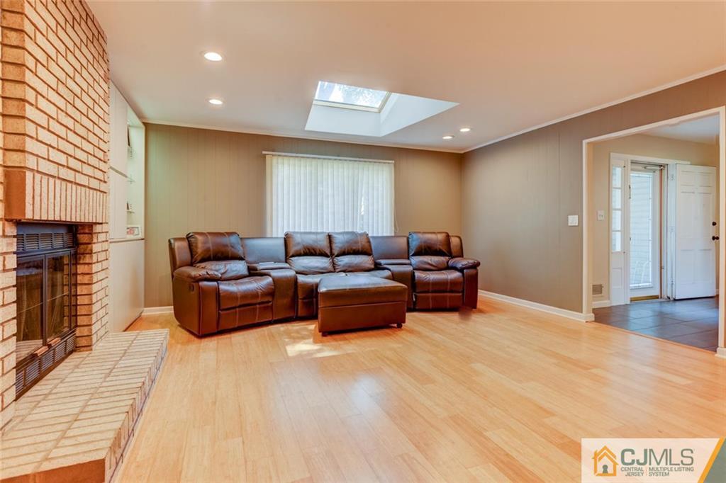 20 Carter Road East Brunswick, NJ 08816 - Photo 10 of 24 Gallery Image 10