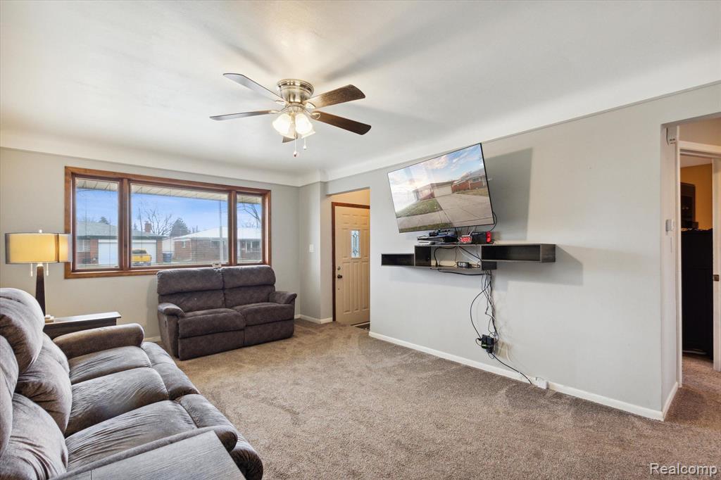 31343 Rosenbusch Drive Warren, MI 48088 - Photo 10 of 37 Gallery Image 10