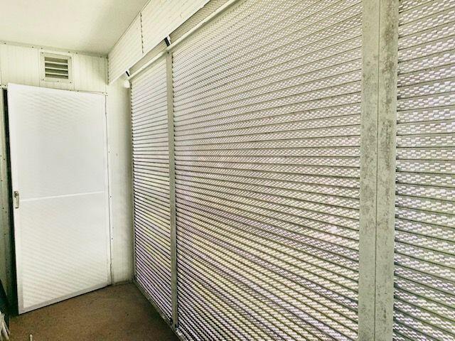 194 Brighton East Boca Raton, FL 33434 - Photo 11 of 24 Screened Patio w/Pull Downs