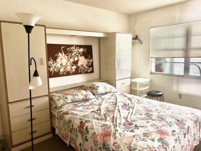 194 Brighton East Boca Raton, FL 33434 - Photo 5 of 24 Master Bedroom