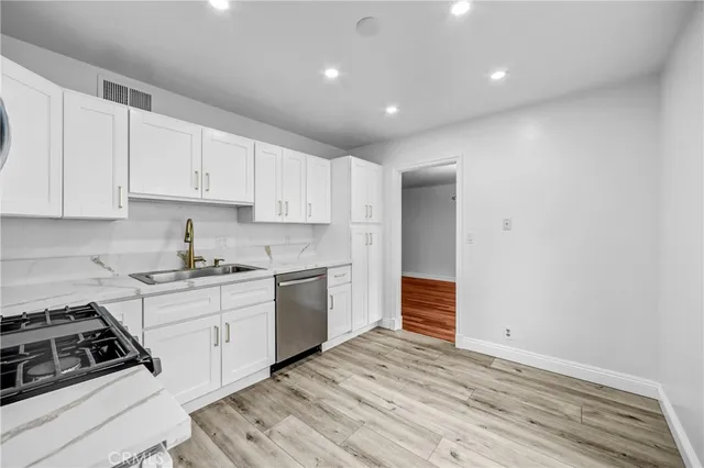 $4,450 | 9637 Via Rimini, Burbank, CA 91504