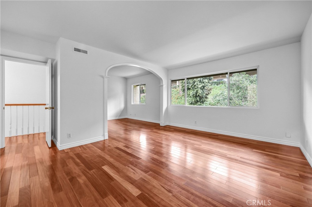 9637 Via Rimini, Unit 121 Burbank, CA 91504 - Photo 16 of 29