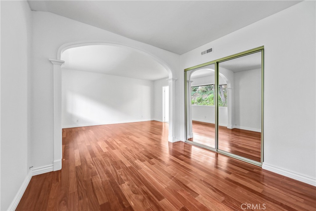 9637 Via Rimini, Unit 121 Burbank, CA 91504 - Photo 18 of 29