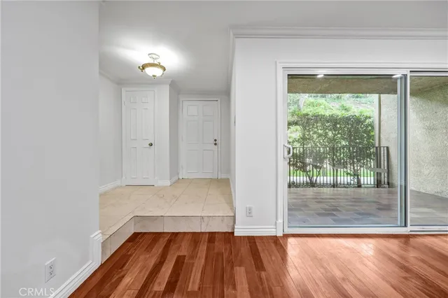 $4,450 | 9637 Via Rimini, Burbank, CA 91504