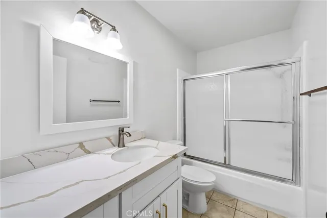 $4,450 | 9637 Via Rimini, Burbank, CA 91504