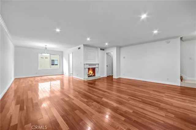 $4,450 | 9637 Via Rimini, Burbank, CA 91504