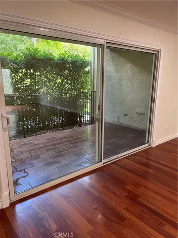 $4,500 | 9637 Via Rimini, Burbank, CA 91504