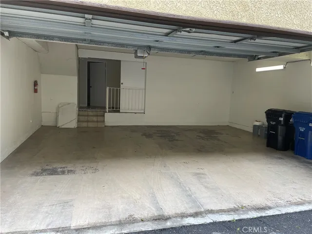 $4,500 | 9637 Via Rimini, Burbank, CA 91504