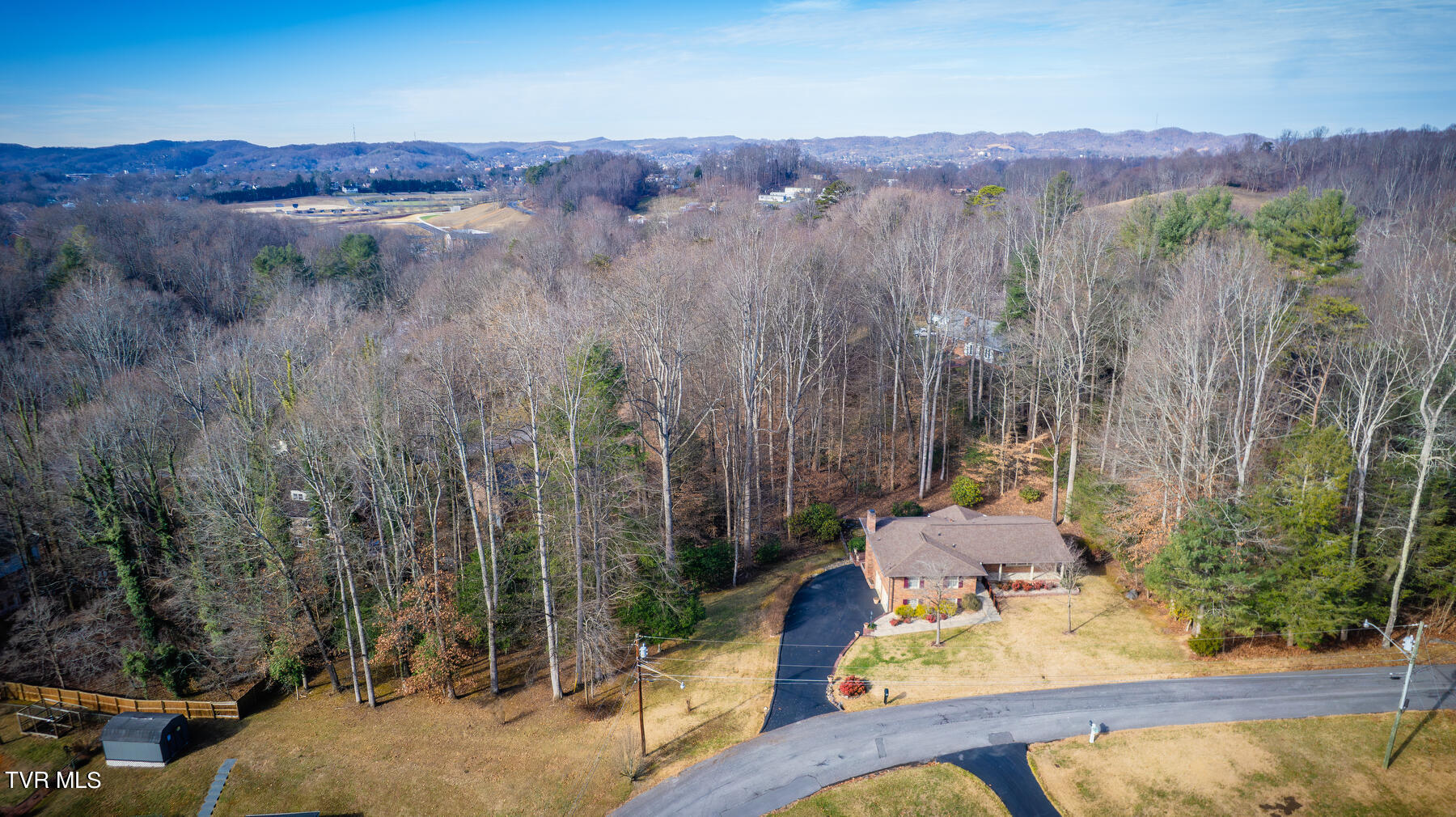 408 Robin Road Bristol, TN 37620 - Photo 38 of 42 102