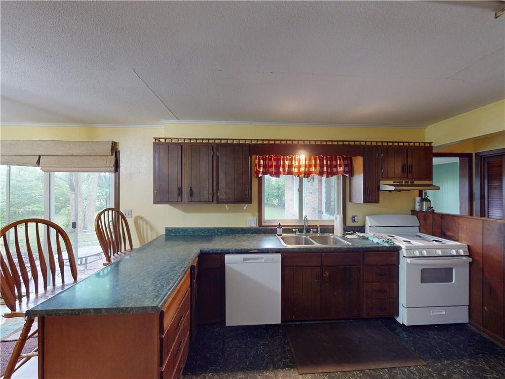 500 South 2nd Street Sheldon, MO 64784 - Photo 9 of 27