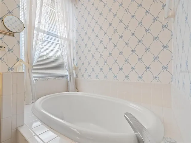 $759,000 | 18810 Place Antibes, Lutz, FL 33558