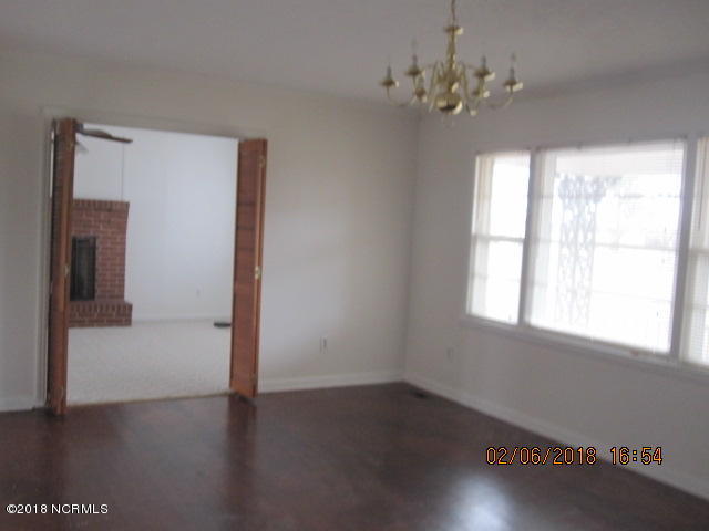 364 Eva James Road Warsaw, NC 28398 - Photo 8 of 11 011