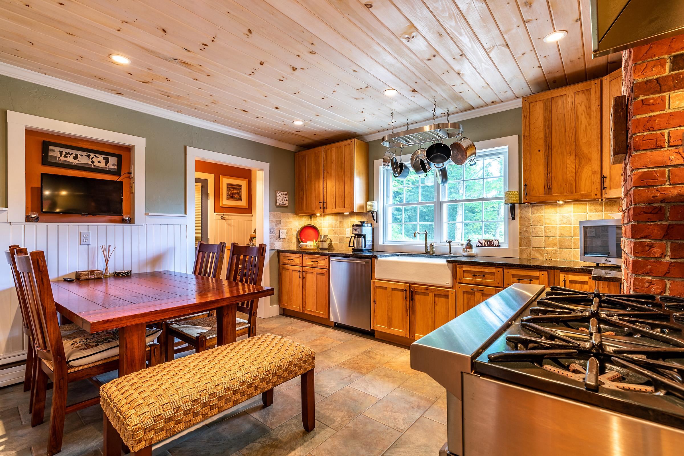 61 Pallotta's Hemingway Hill Road Ludlow, VT 05149 - Photo 7 of 40