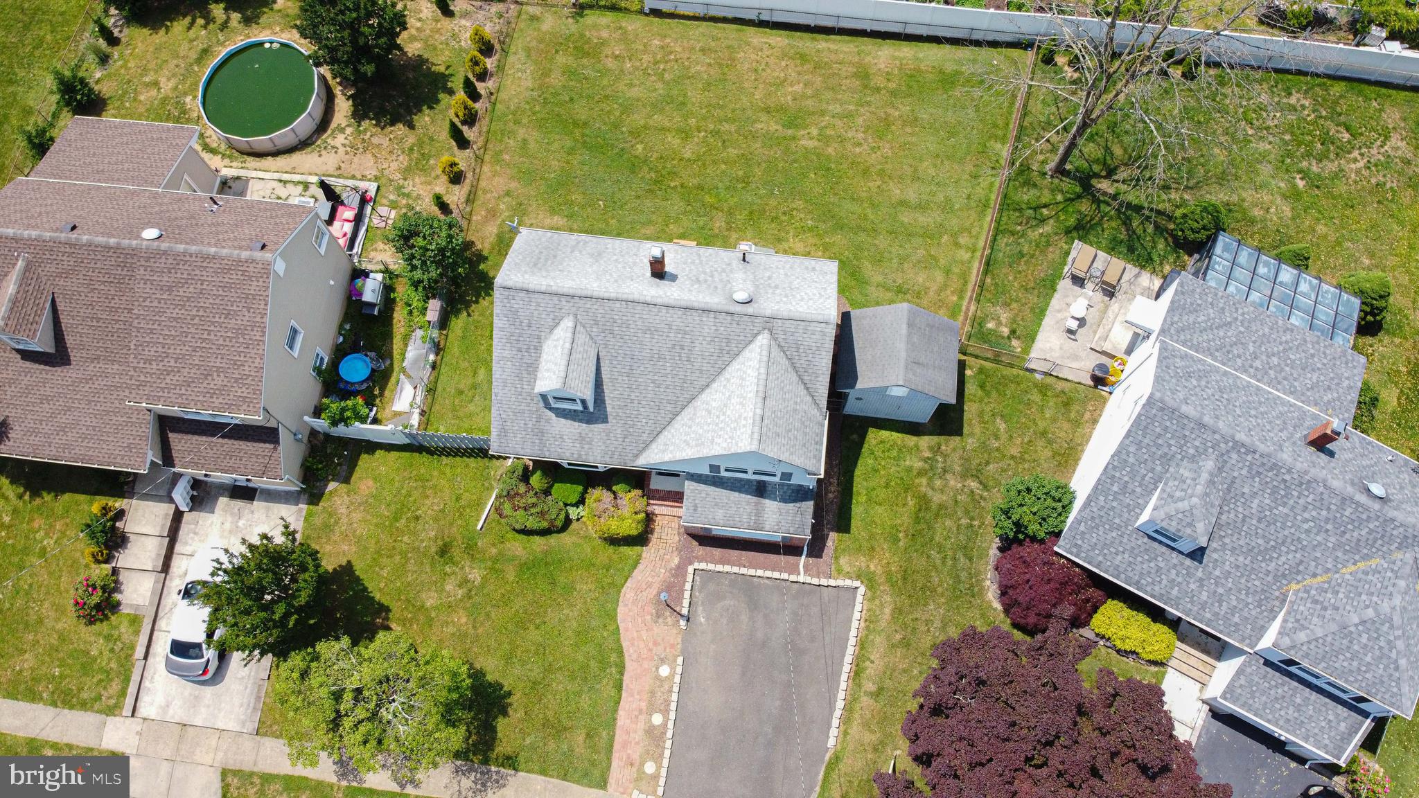 12 Miry Brook Road Trenton, NJ 08690 - Photo 2 of 30
